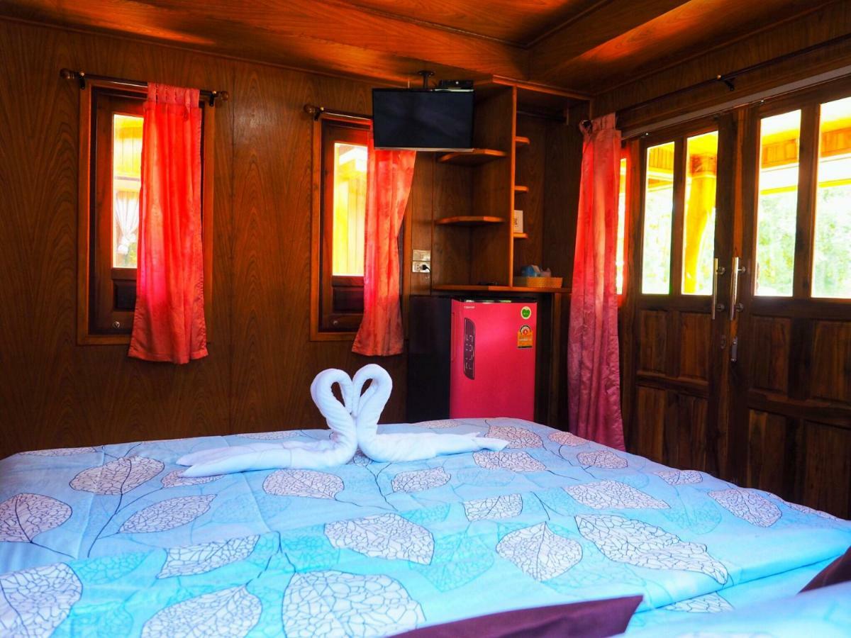 Baansuan Resort Don Sak Екстериор снимка