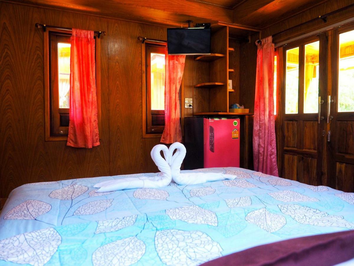 Baansuan Resort Don Sak Екстериор снимка