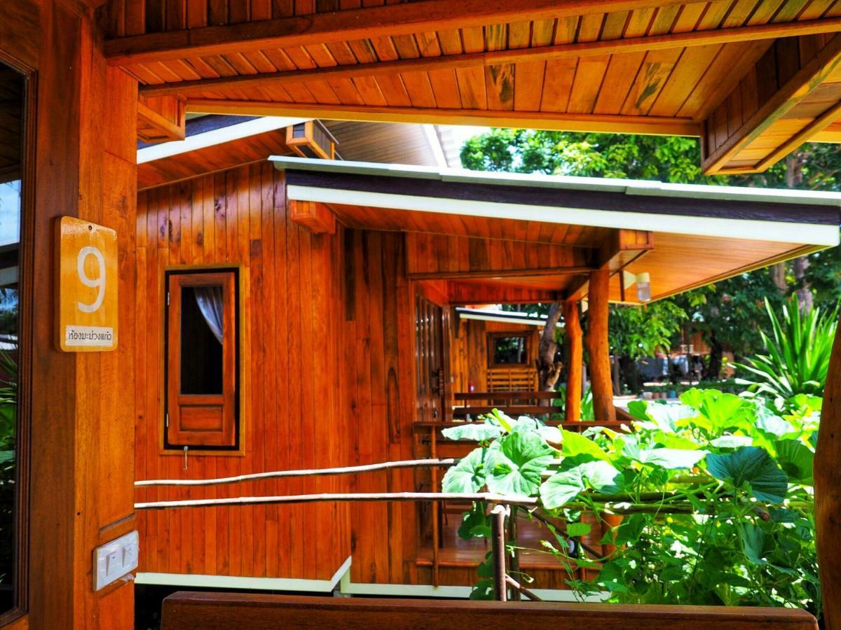 Baansuan Resort Don Sak Екстериор снимка
