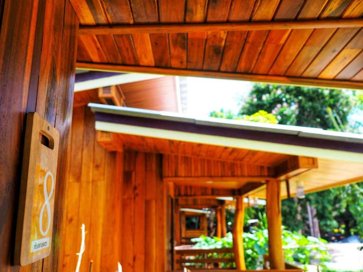 Baansuan Resort Don Sak Екстериор снимка